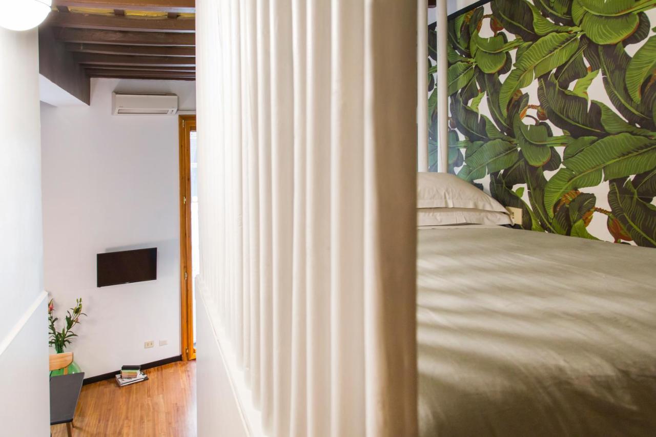 Trasteverehome - Central Monserrato House With Balcony 罗马 外观 照片