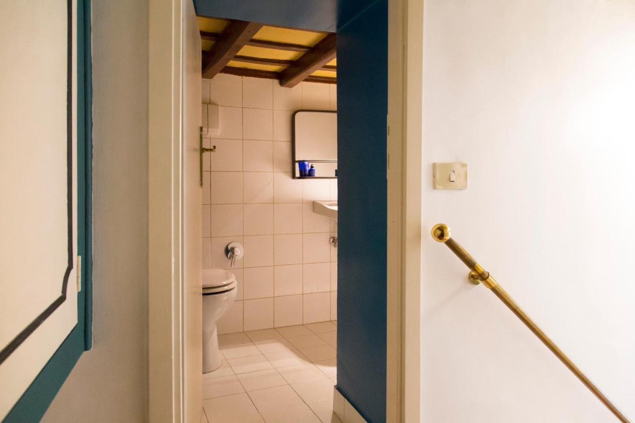 Trasteverehome - Central Monserrato House With Balcony 罗马 外观 照片